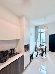 Vacanza @ East (D14), Condominium #570606011